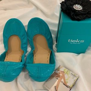 New Blue Patent Tieks